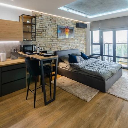 Vip - Smart Apartment Kiev Luaran gambar