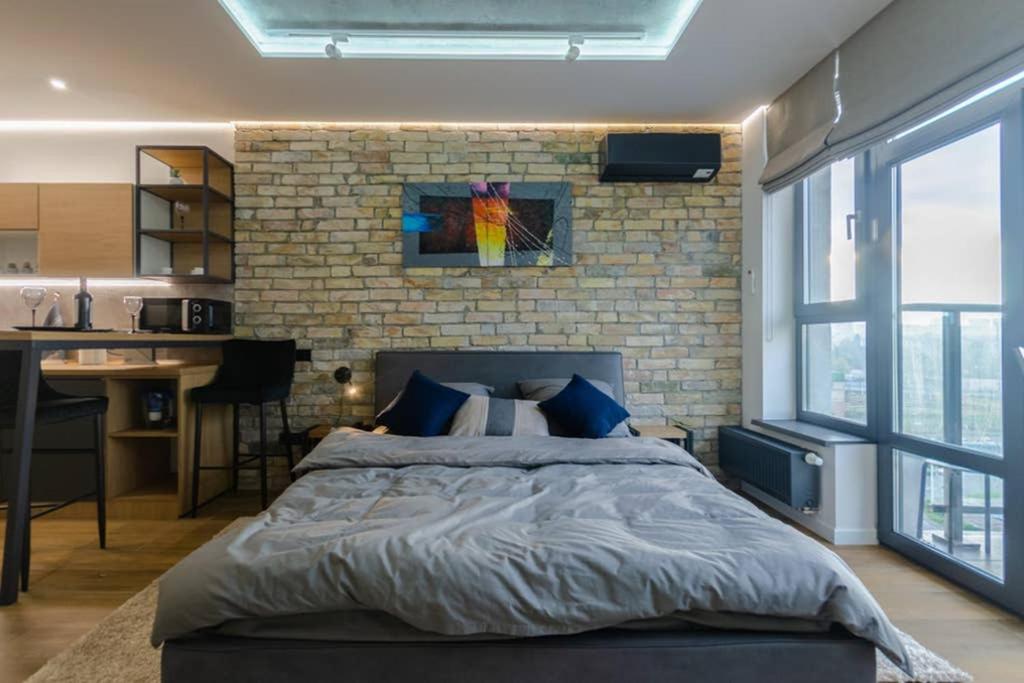 Vip - Smart Apartment Kiev Luaran gambar