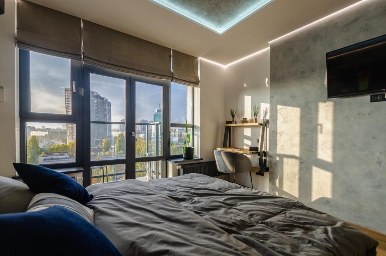 Vip - Smart Apartment Kiev Luaran gambar