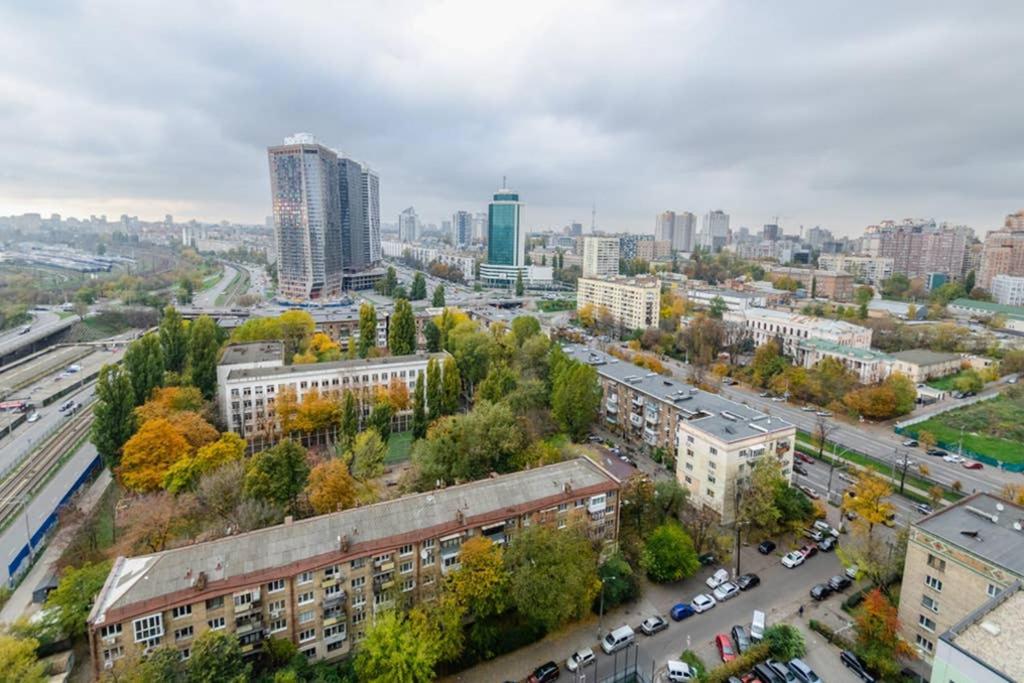 Vip - Smart Apartment Kiev Luaran gambar
