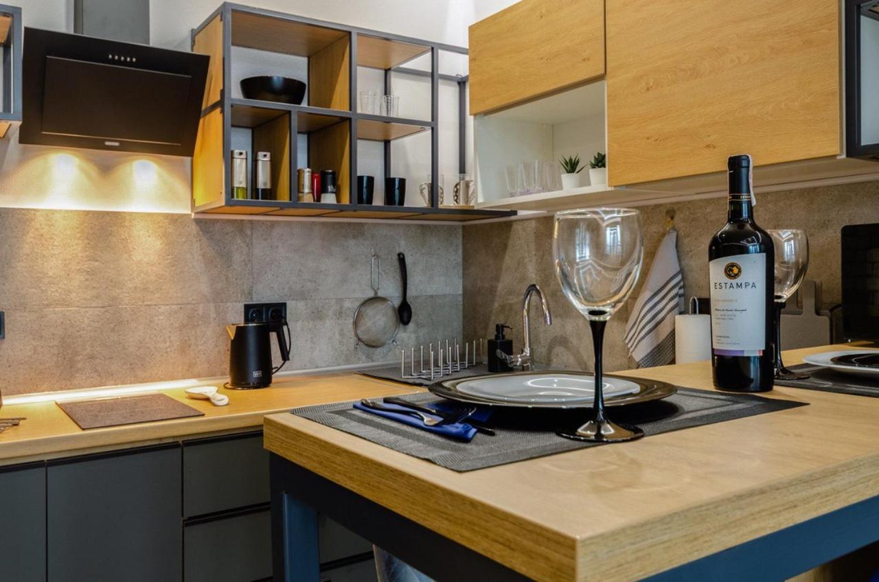 Vip - Smart Apartment Kiev Luaran gambar